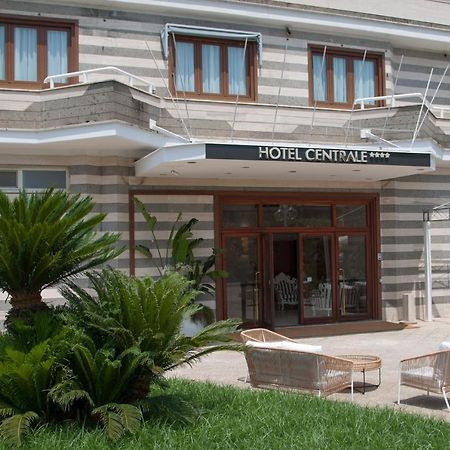 Hotel Centrale Sabaudia Dış mekan fotoğraf