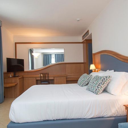 Hotel Centrale Sabaudia Dış mekan fotoğraf