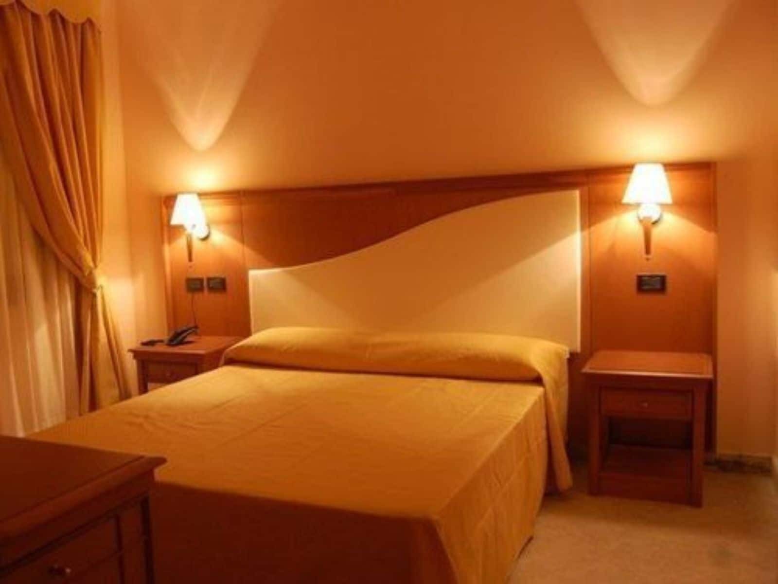 Hotel Centrale Sabaudia Dış mekan fotoğraf