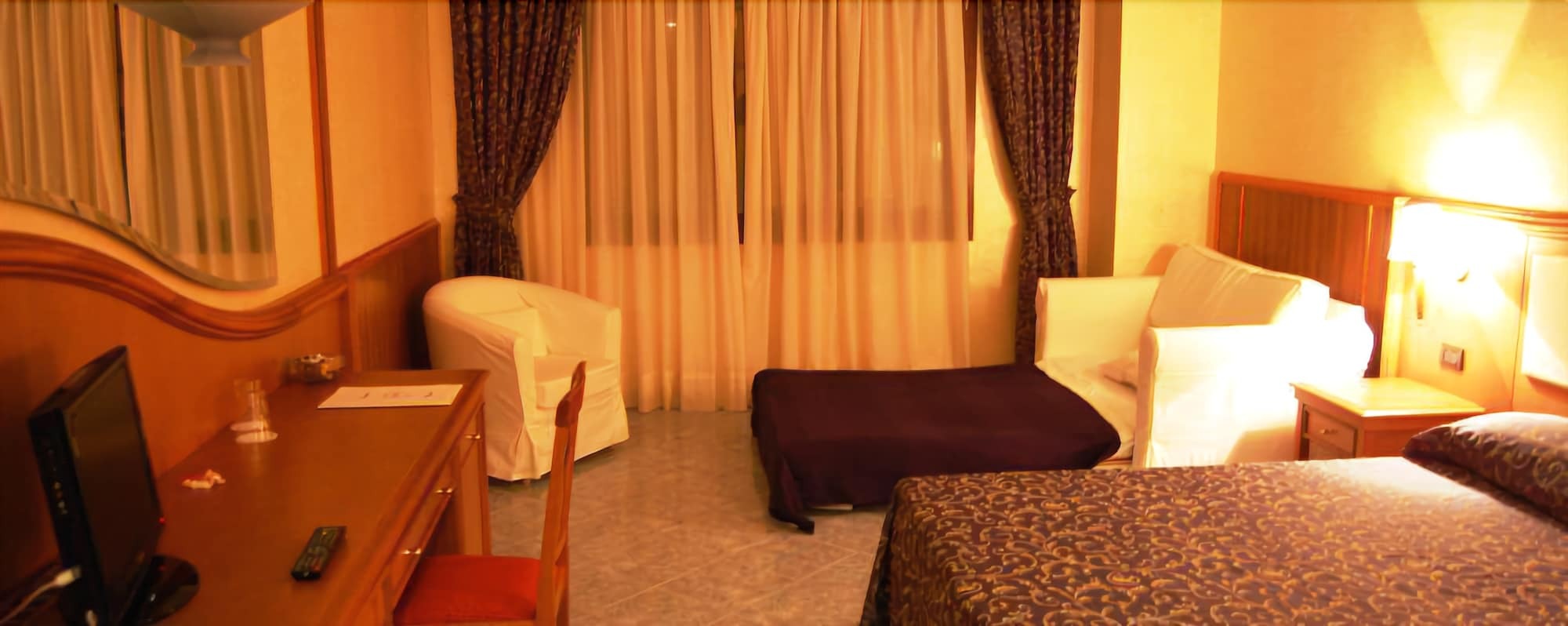 Hotel Centrale Sabaudia Dış mekan fotoğraf