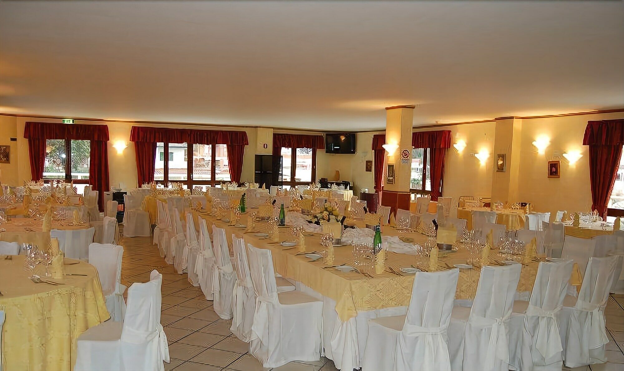 Hotel Centrale Sabaudia Dış mekan fotoğraf